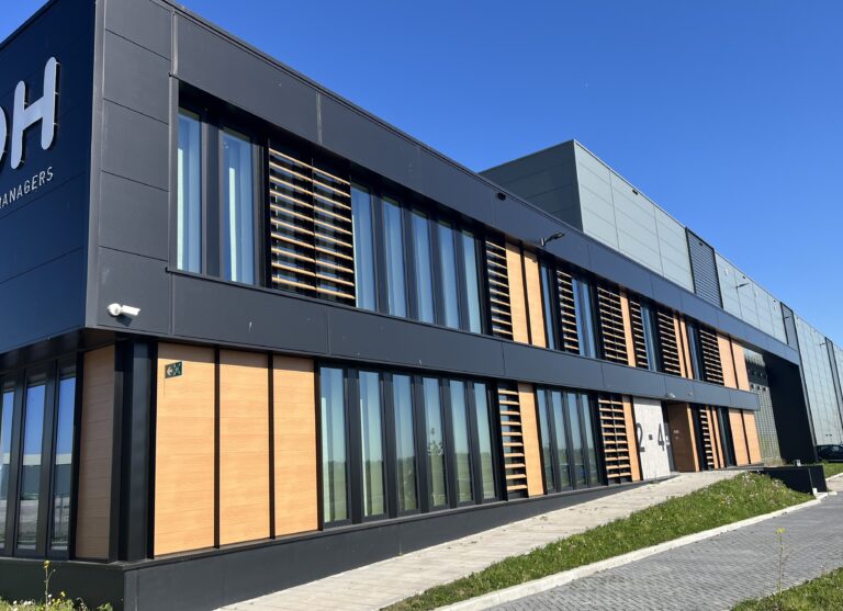 Rotterdam logistics park B & C